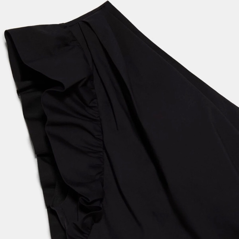 Zara Asymmetrical Poplin Top size S